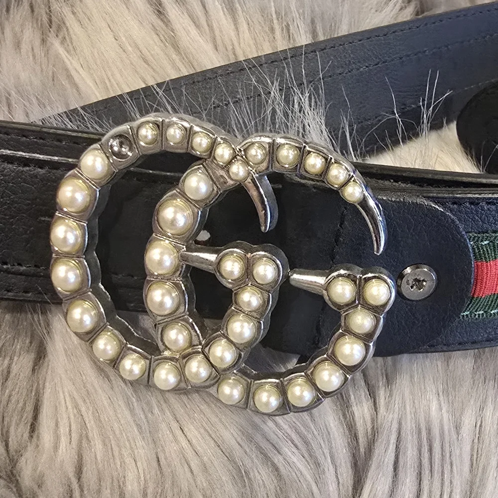 Gucci Leather Belt with Pearl Double-G Buckle